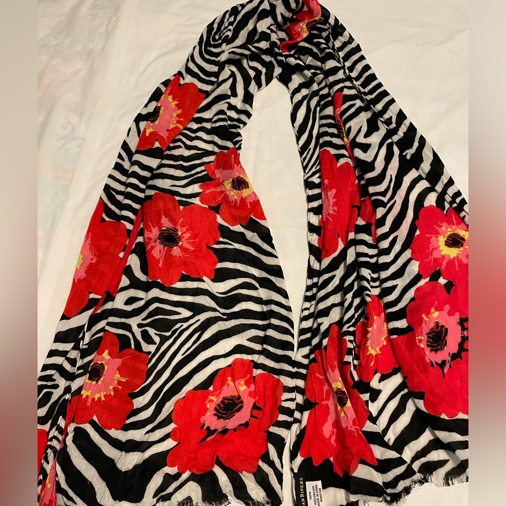 🧣 Joan Rivers Red Poppy & Zebra Stripe Wrap/Scarf w/Frayed Edge. 🧣 - Picture 8 of 16